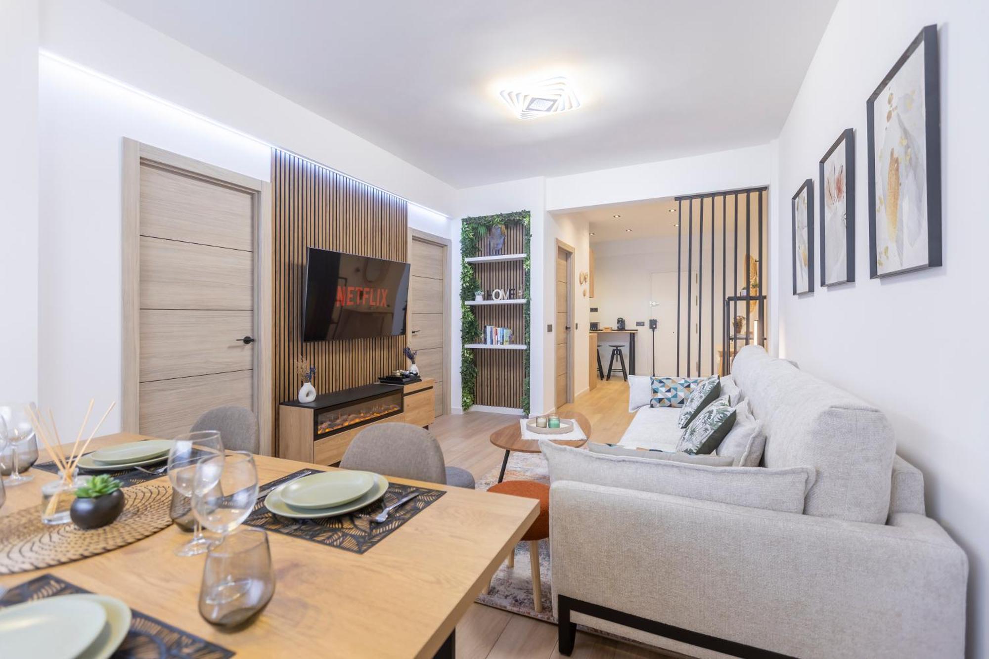 Fully Renovated Apartment In The Heart Of Fuengirola, 2 Min Walk To The Beach Экстерьер фото