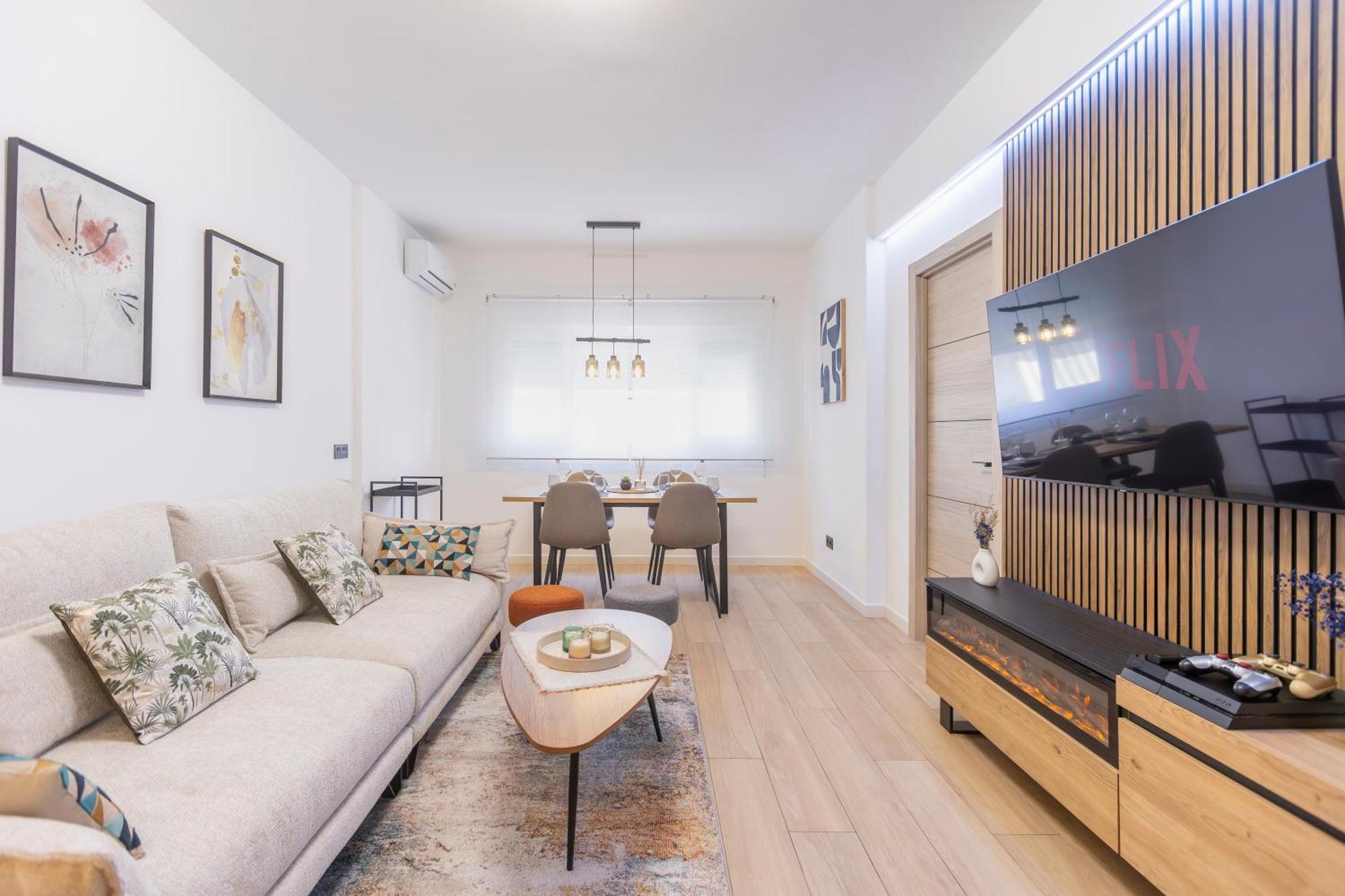 Fully Renovated Apartment In The Heart Of Fuengirola, 2 Min Walk To The Beach Экстерьер фото