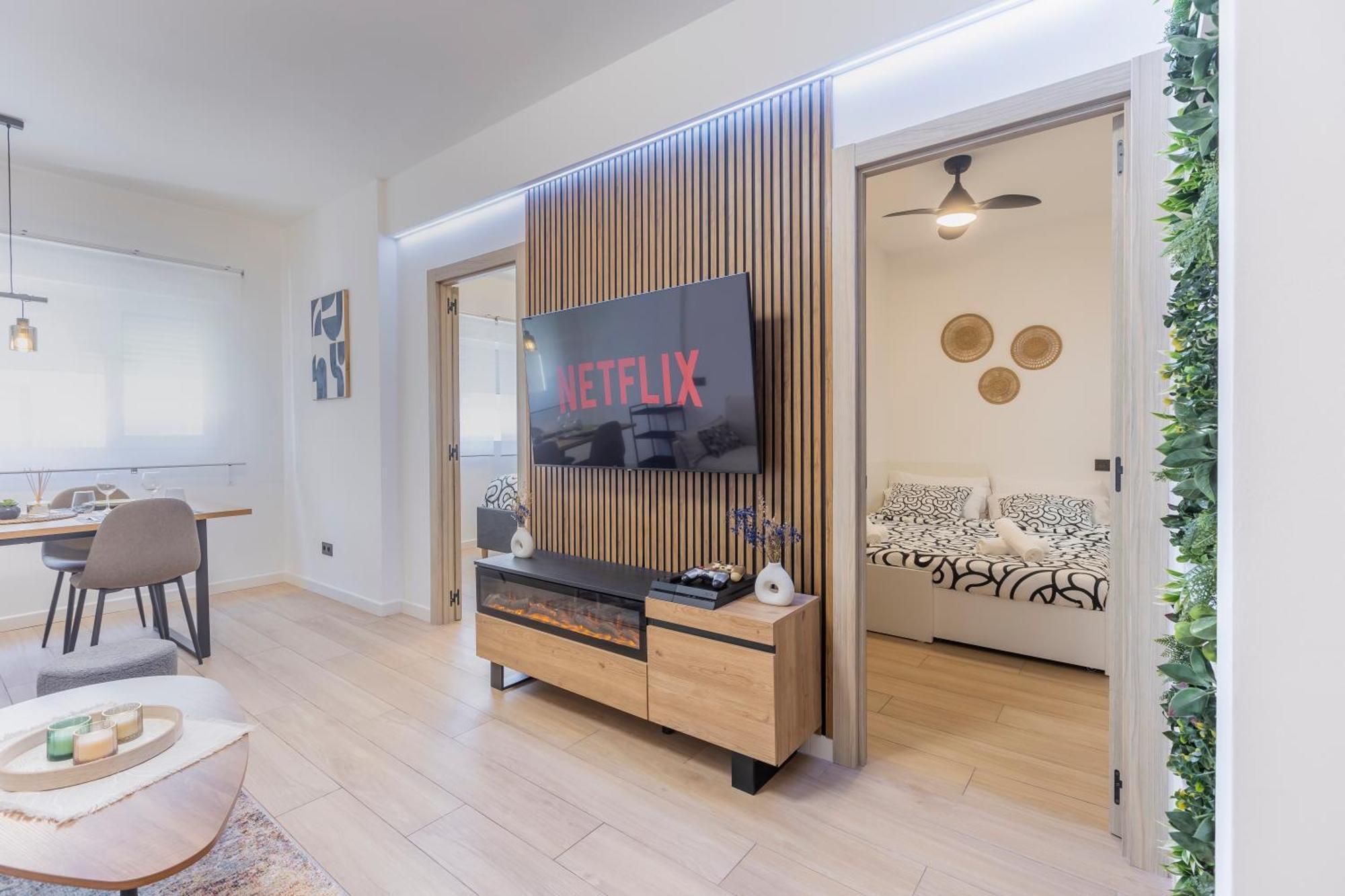 Fully Renovated Apartment In The Heart Of Fuengirola, 2 Min Walk To The Beach Экстерьер фото