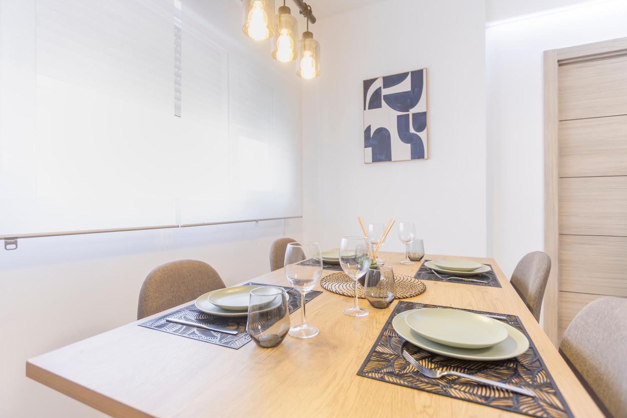 Fully Renovated Apartment In The Heart Of Fuengirola, 2 Min Walk To The Beach Экстерьер фото