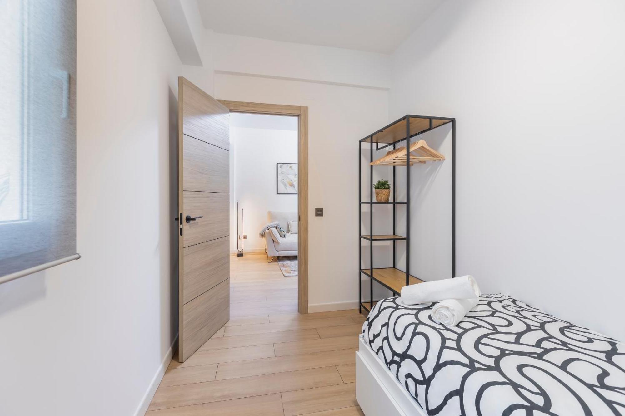 Fully Renovated Apartment In The Heart Of Fuengirola, 2 Min Walk To The Beach Экстерьер фото