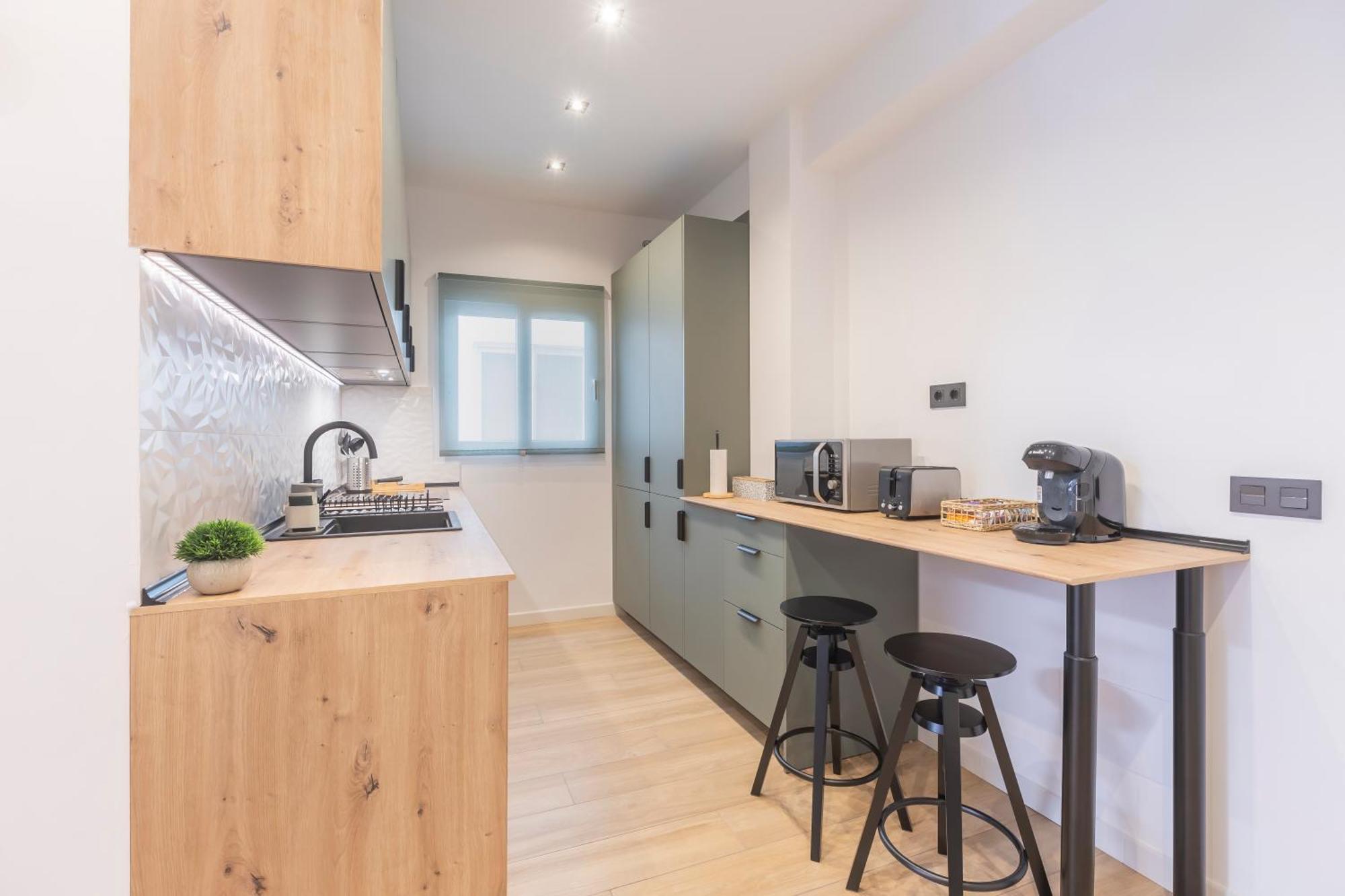 Fully Renovated Apartment In The Heart Of Fuengirola, 2 Min Walk To The Beach Экстерьер фото
